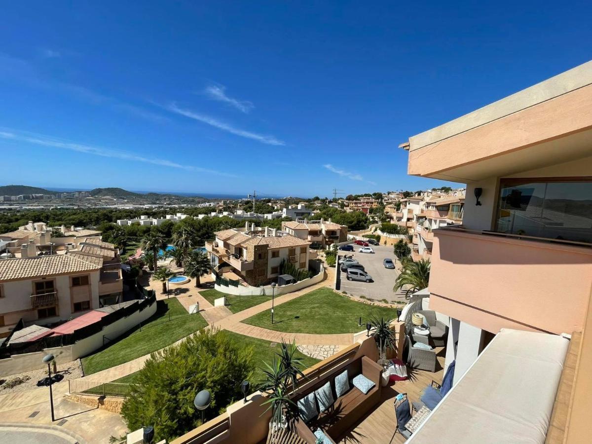 2 Bed Penthouse Apartment - Sea Views - Sleeps 4 فينيسترات المظهر الخارجي الصورة