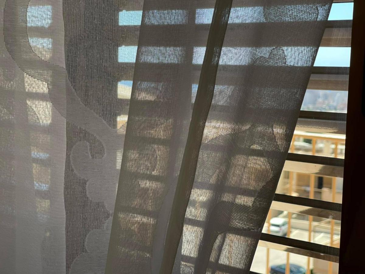 2 Bed Penthouse Apartment - Sea Views - Sleeps 4 فينيسترات المظهر الخارجي الصورة